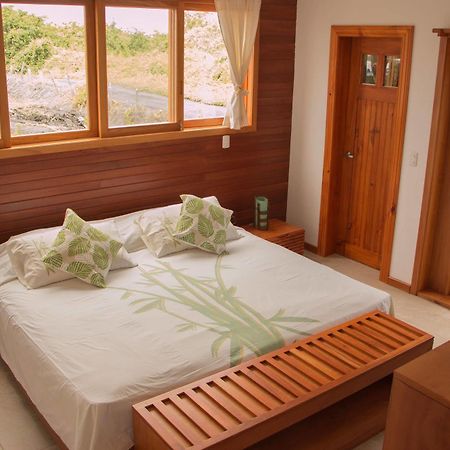 Chez Manany Galapagos Ecolodge Puerto Villamil Esterno foto
